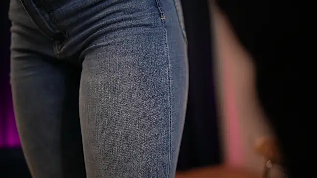 Snapshot of _ChloeLee_ chatting on November 2025 07:02:01 AM ChloeLee online show from November 2025 07:02:01 AM