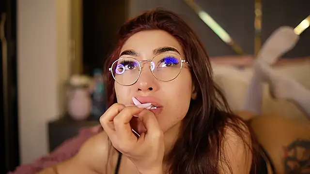  ChloeLee  online show from March 2026 08:30:02 AM