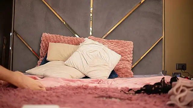  ChloeLee  online show from March 2026 08:03:01 AM