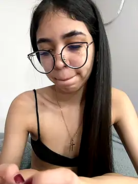  Alix 7 online show from October 2025 01:00:02 AM