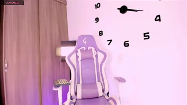  Mia Pink  online show from April 2026 04:49:01 AM