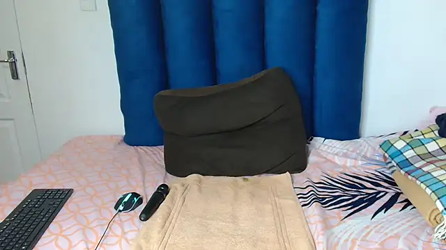 AeroSexx online show from November 2025 06:33:02 PM