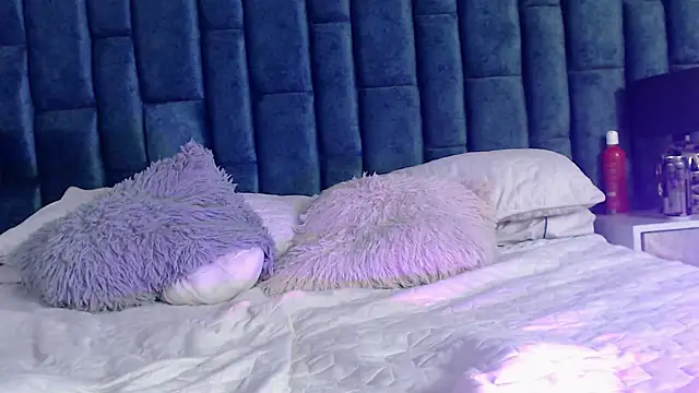 Snapshot of Emma_Foxi chatting on November 2025 09:08:01 PM Emma Foxi online show from November 2025 09:08:01 PM