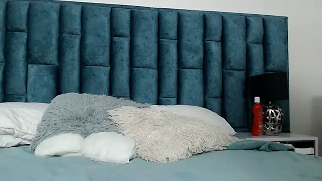 Snapshot of Emma_Foxi chatting on October 2025 09:04:02 PM Emma Foxi online show from October 2025 09:04:02 PM