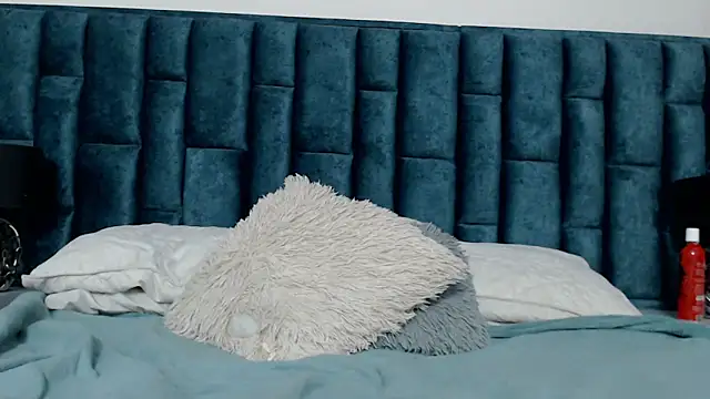 Snapshot of Emma_Foxi chatting on October 2025 07:47:02 PM Emma Foxi online show from October 2025 07:47:02 PM