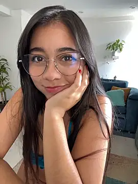 Lily June online show from November 2025 04:10:02 PM