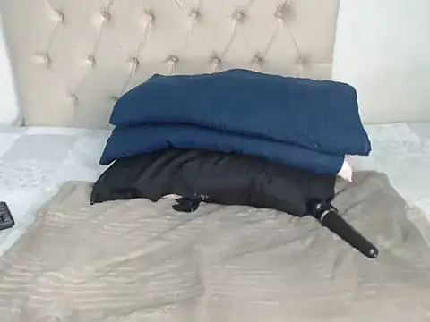 Snapshot of Lolly_Ramochele chatting on February 2026 04:26:02 PM Lolly Ramochele online show from February 2026 04:26:02 PM