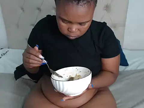 Snapshot of Lolly_Ramochele chatting on February 2026 03:01:02 PM Lolly Ramochele online show from February 2026 03:01:02 PM