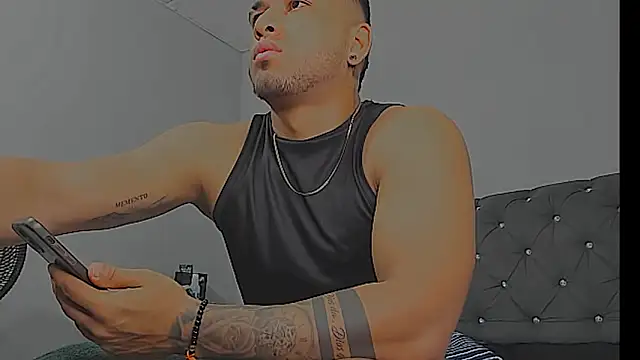 evan hardy online show from February 2026 01:28:01 AM