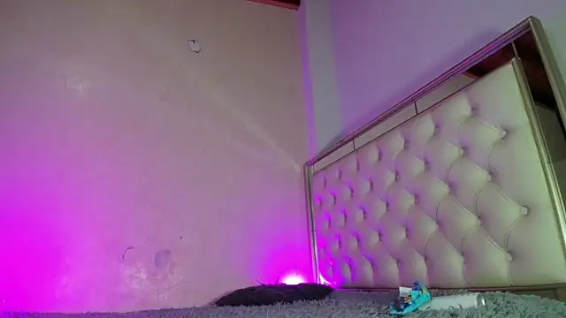 Snapshot of BILLY_JAMEES chatting on November 2025 11:47:01 AM BILLY JAMEES online show from November 2025 11:47:01 AM