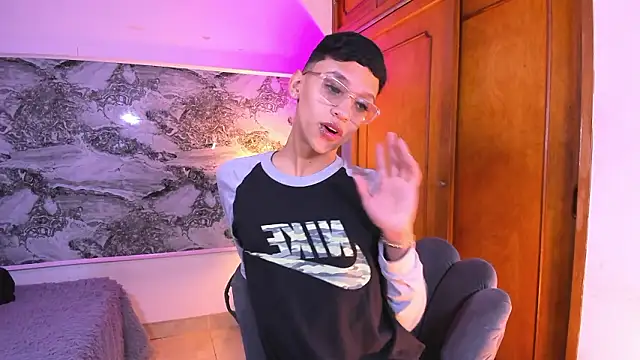 Snapshot of BILLY_JAMEES chatting on February 2026 12:47:02 PM BILLY JAMEES online show from February 2026 12:47:02 PM