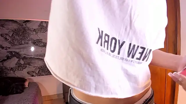 Snapshot of BILLY_JAMEES chatting on February 2026 12:16:01 PM BILLY JAMEES online show from February 2026 12:16:01 PM