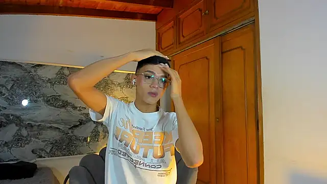 Snapshot of BILLY_JAMEES chatting on February 2026 12:27:02 PM BILLY JAMEES online show from February 2026 12:27:02 PM