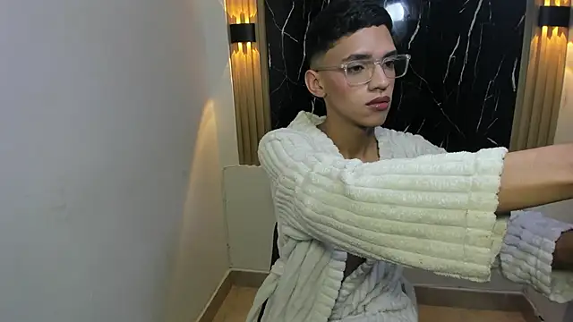 Snapshot of BILLY_JAMEES chatting on November 2025 11:36:01 AM BILLY JAMEES online show from November 2025 11:36:01 AM