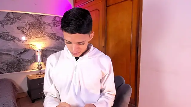 Snapshot of BILLY_JAMEES chatting on February 2026 02:18:02 PM BILLY JAMEES online show from February 2026 02:18:02 PM