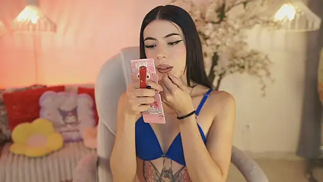 JadeSummerr online show from December 2025 11:44:02 AM