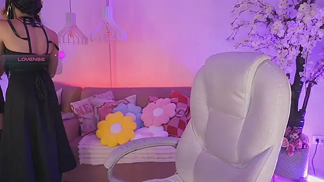 JadeSummerr online show from February 2026 11:43:02 AM