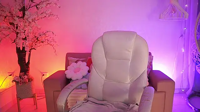 Snapshot of JadeSummerr chatting on April 2026 11:39:01 AM JadeSummerr online show from April 2026 11:39:01 AM