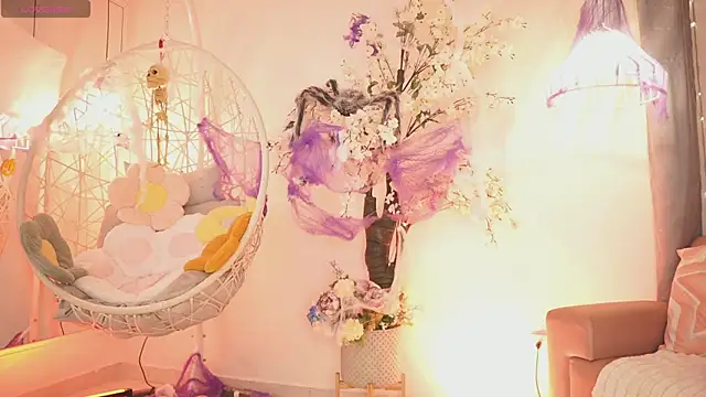 JadeSummerr online show from October 2025 11:33:02 AM