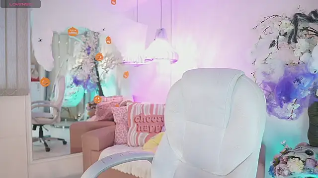 JadeSummerr online show from October 2025 11:44:02 AM