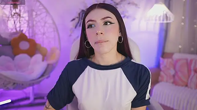 JadeSummerr online show from October 2025 11:44:02 AM