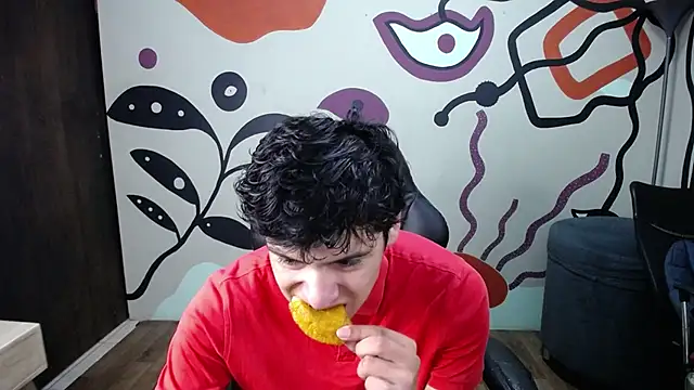Snapshot of Luca_vega chatting on October 2025 01:00:01 PM Luca vega online show from October 2025 01:00:01 PM