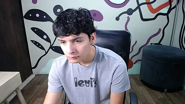 Snapshot of Luca_vega chatting on October 2025 01:03:01 PM Luca vega online show from October 2025 01:03:01 PM