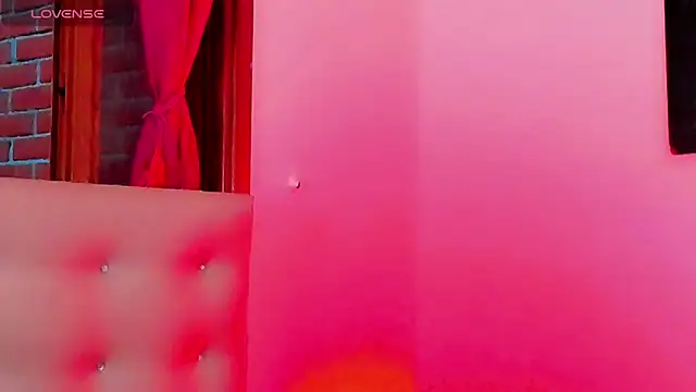 Baby FenixTS online show from April 2026 07:40:02 PM