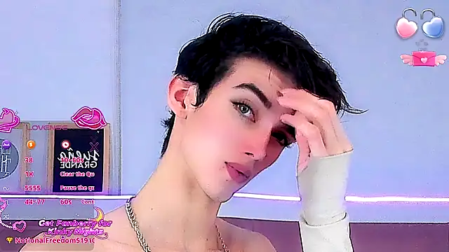 Baby FenixTS online show from December 2025 07:44:01 AM