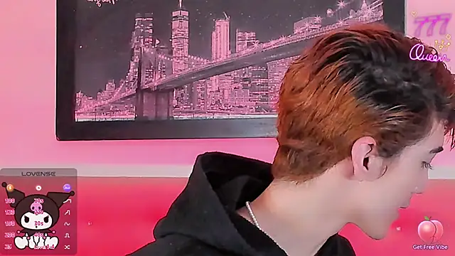 Baby FenixTS online show from April 2026 09:39:01 PM