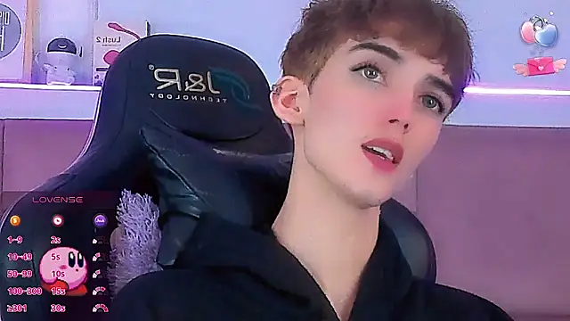 Baby FenixTS online show from February 2026 09:09:02 AM