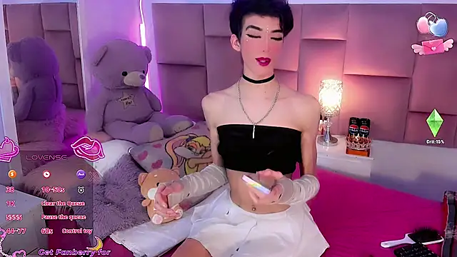 Snapshot of Baby_FenixTS chatting on November 2025 09:48:01 PM Baby FenixTS online show from November 2025 09:48:01 PM