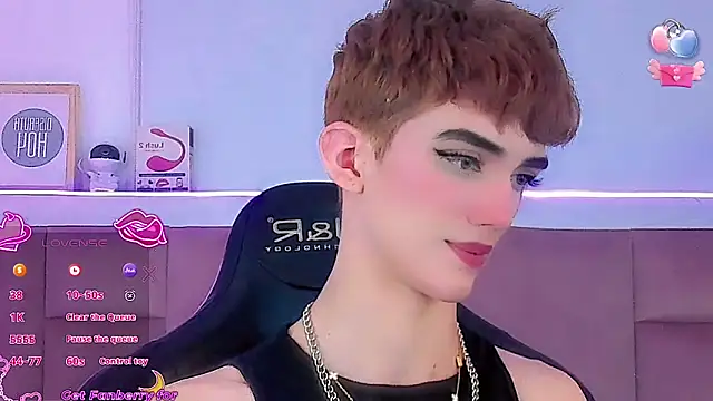 Baby FenixTS online show from February 2026 07:03:02 PM