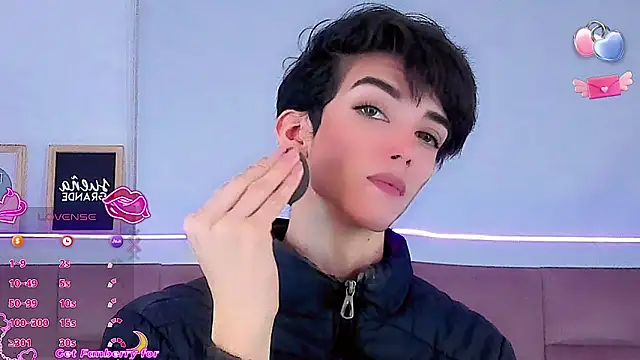 Baby FenixTS online show from December 2025 07:55:01 AM