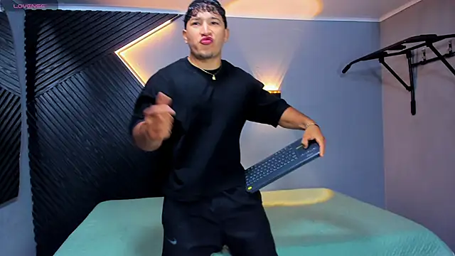 Horny nick18 online show from March 2026 12:37:02 PM