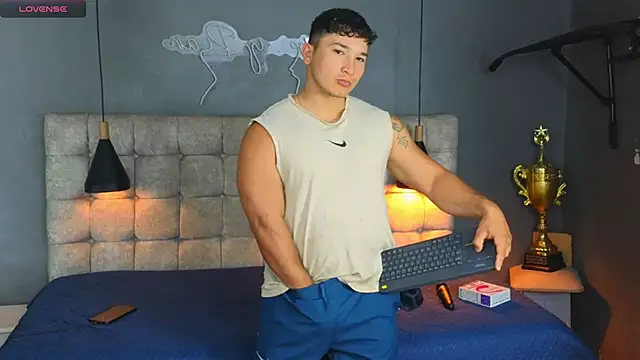 Horny nick18 online show from January 2026 10:53:02 AM