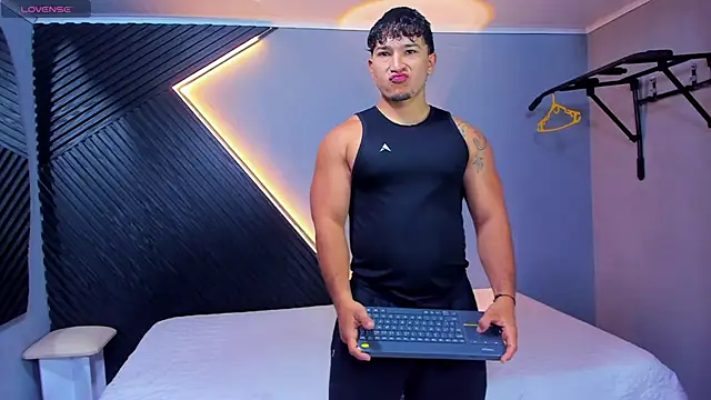 Horny nick18 online show from April 2026 11:45:01 AM