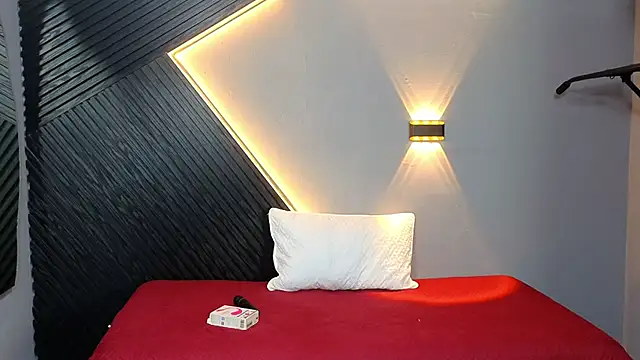 Horny nick18 online show from February 2026 12:16:01 PM