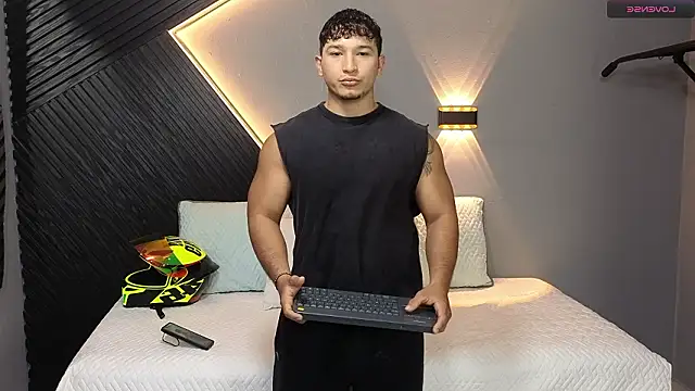 Horny nick18 online show from February 2026 01:02:01 PM