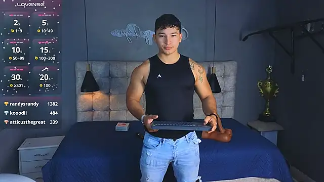 Horny nick18 online show from November 2025 10:31:01 AM