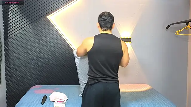 Horny nick18 online show from February 2026 12:16:01 PM