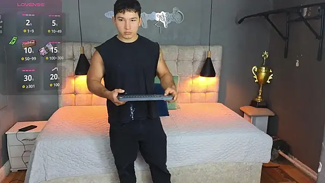 Horny nick18 online show from September 2025 12:33:01 PM