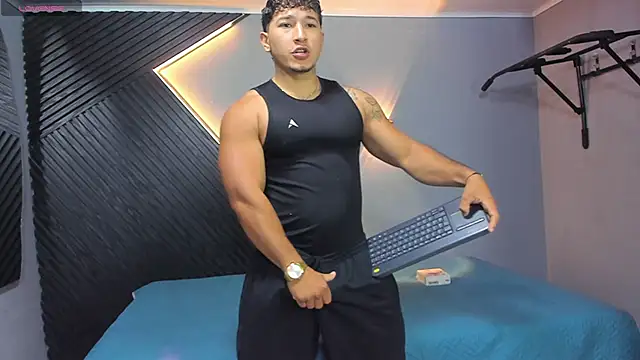 Horny nick18 online show from March 2026 01:26:02 PM