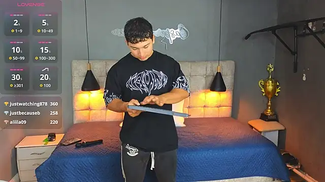 Horny nick18 online show from October 2025 11:34:02 AM