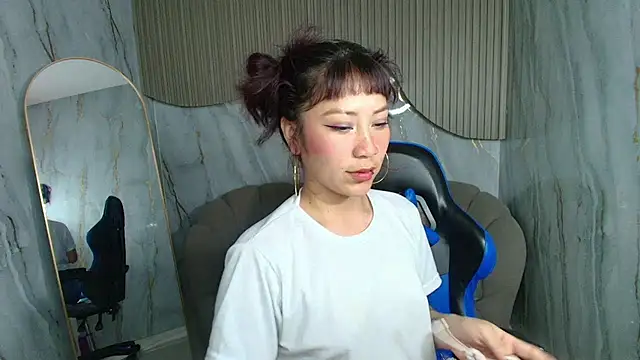 valentina r  online show from January 2026 02:51:01 AM