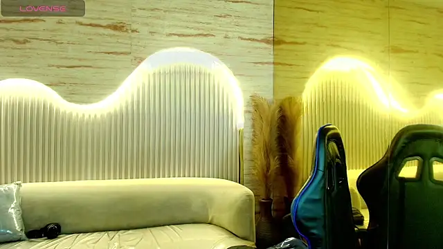 valentina r  online show from March 2026 03:37:01 AM