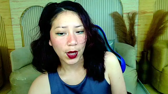 valentina r  online show from February 2026 03:06:01 AM