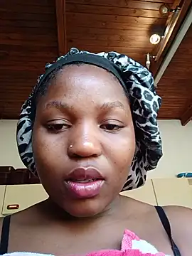 SweetHoney21  online show from July 2026 12:38:02 PM