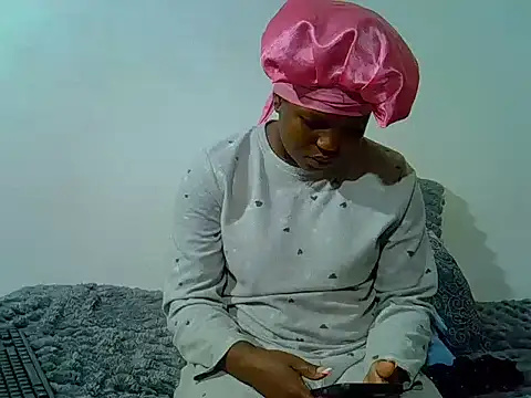 SweetHoney21  online show from May 2026 10:31:02 AM
