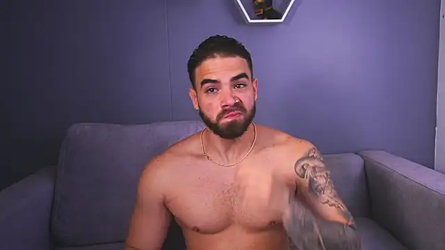 Snapshot of Paul_Phoenix chatting on November 2025 07:36:02 PM Paul Phoenix online show from November 2025 07:36:02 PM